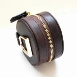 Oakbark & Chrome Stirrup Accessory Keeper 20 Oakbark & Chrome Stirrup Accessory Keeper -Equestrian Supply Store AK HAV 001 oakbarkandchrome.stirrupaccessory.havana4