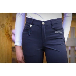 Jump'in Unisex Junior Sacha Breeches 13 Jump'in Unisex Junior Sacha Breeches -Equestrian Supply Store Jump.In Unisex.Junior.Sacha .Breeches Navy Front.Logo